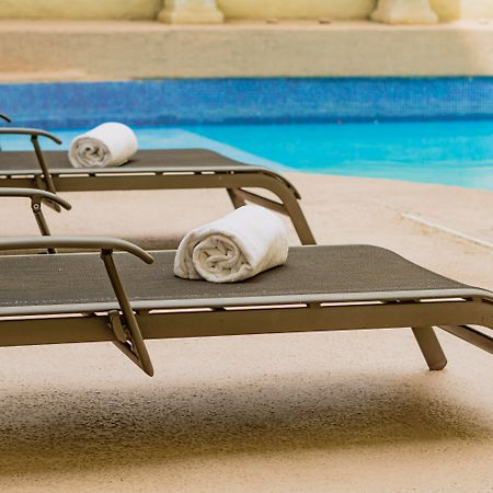 Gamma Monterrey Gran Hotel Ancira ภายนอก รูปภาพ A chaise longue
