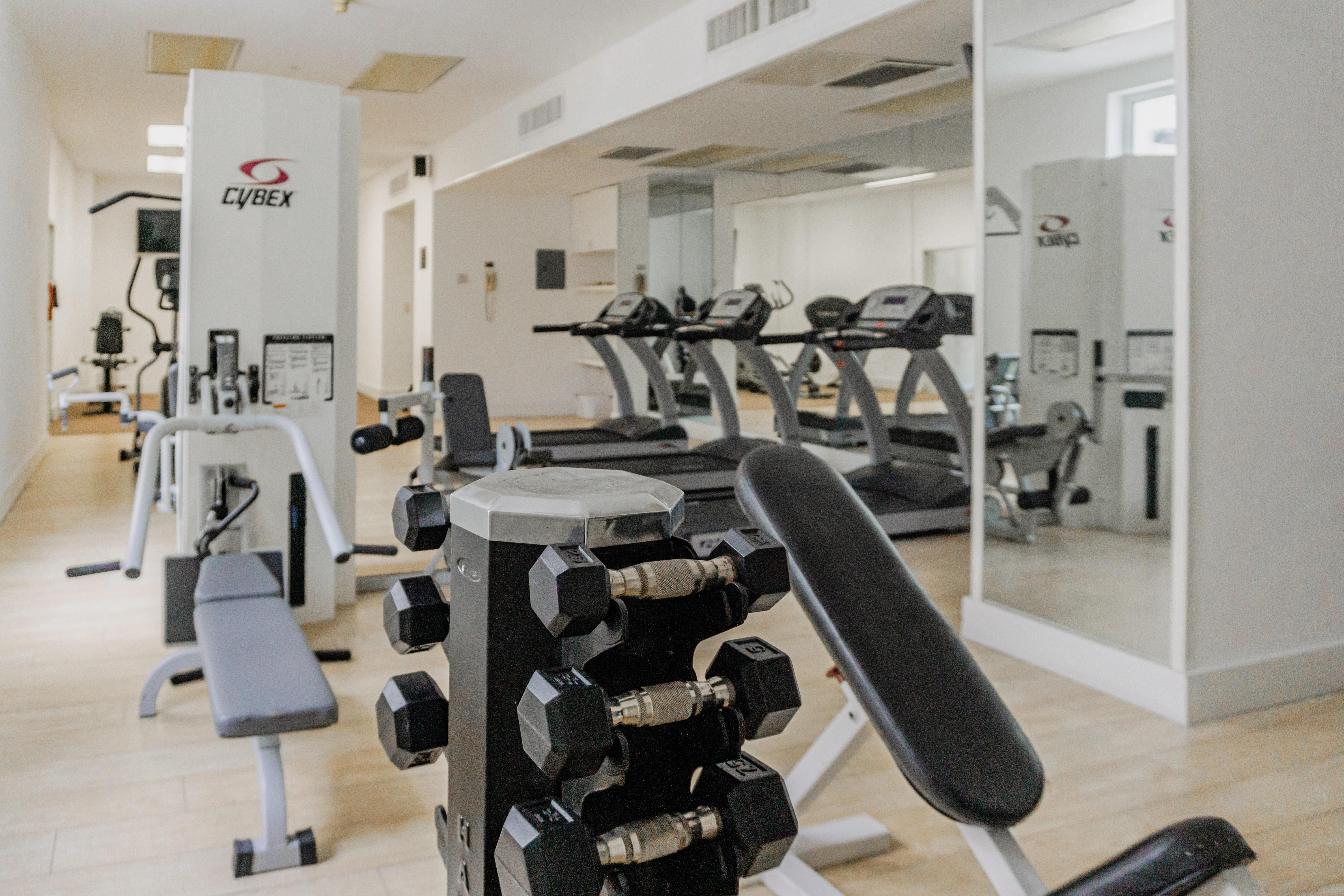 Gamma Monterrey Gran Hotel Ancira ภายนอก รูปภาพ A typical gym