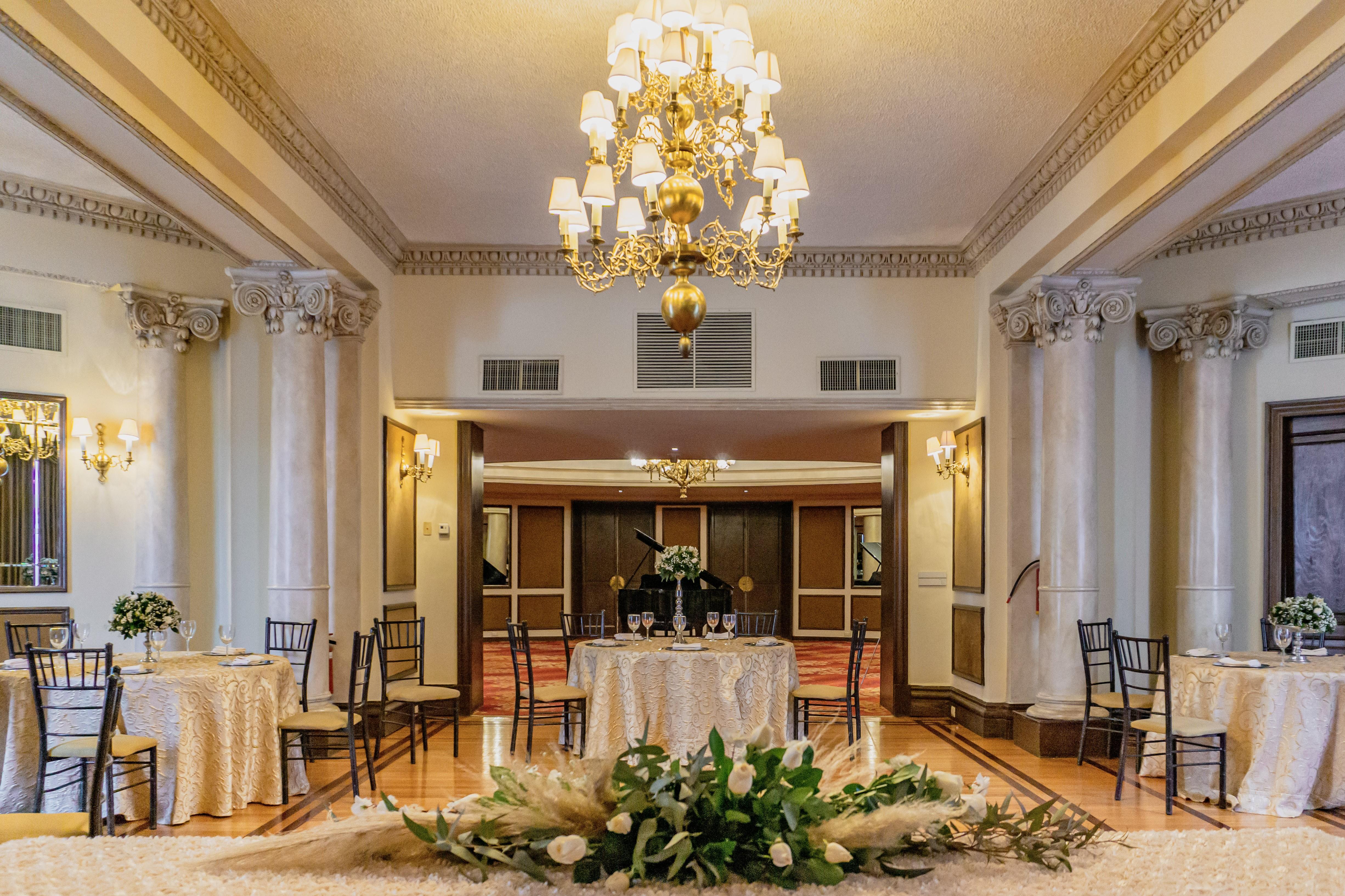 Gamma Monterrey Gran Hotel Ancira ภายนอก รูปภาพ The ballroom at the Hotel Metropole